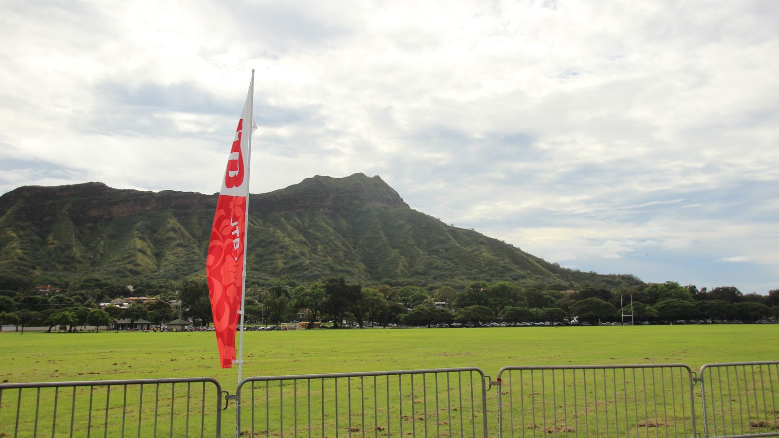 LaCieの写真ライブラリから選んだハワイの風景。「選択日の予定一覧を別に置いた理由」のアイキャッチ画像